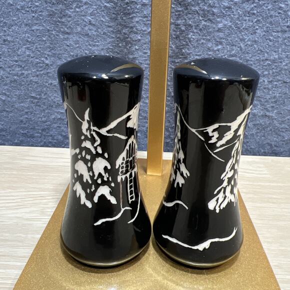 Set of Hand-Painted Ceramic Salt & Pepper Shakers w/ An Alaskan Holiday Theme - Picture 3 of 7